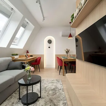 Apartman Climatic In The Centre Of Near The Market Square By Renters