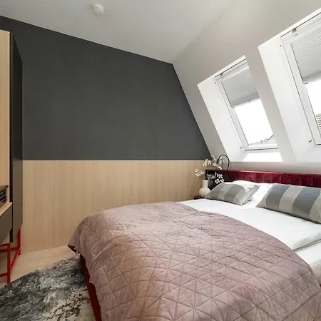 Apartmán Climatic In The Centre Of Near The Market Square By Renters Vratislav